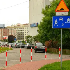 Czy straż miejska może wystawić mandat za parkowanie na osiedlu? Sprawdź zasady