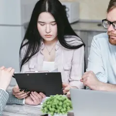Umowa dożywocia: kiedy można sprzedać mieszkanie i uniknąć problemów