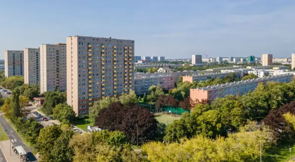 Bloki mieszkalne na jednym z poznańskich osiedli, które niektórzy określają jako najgorsze dzielnice Poznania.