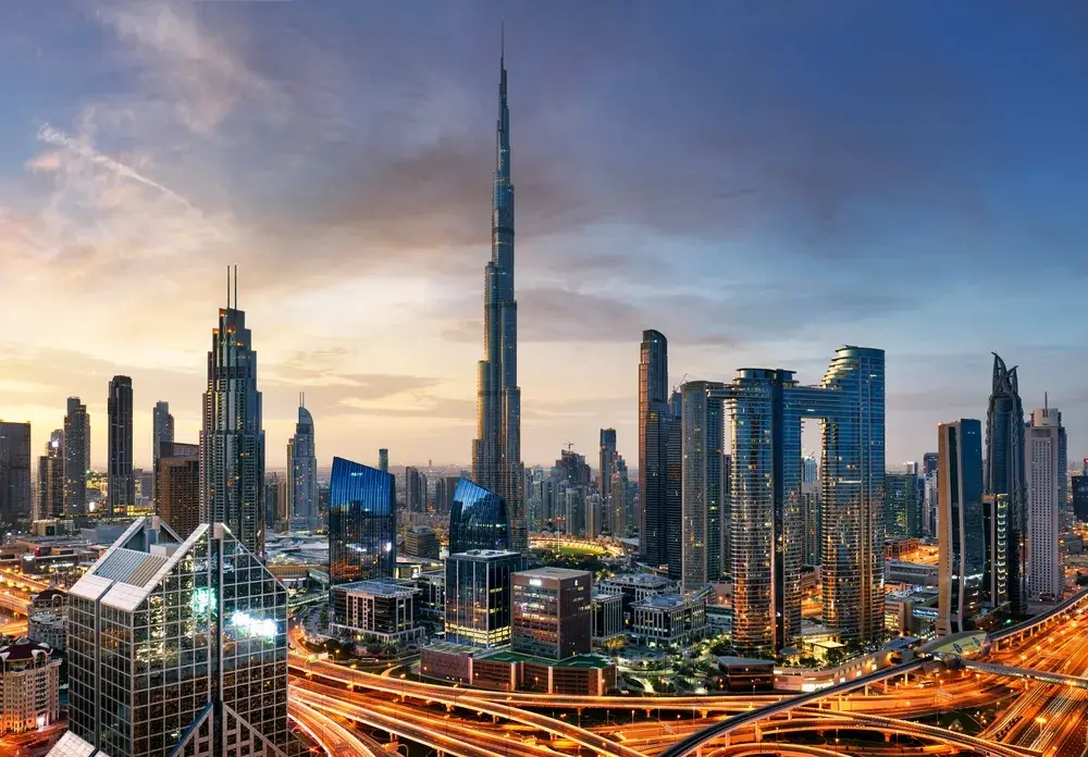 Ile ma najwyższy budynek świata? Zaskakujące fakty o Burj Khalifa