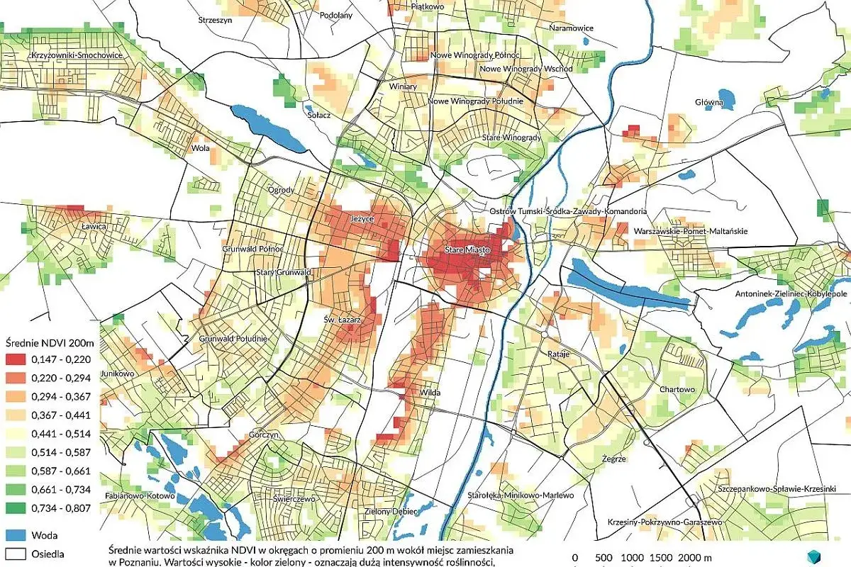 Mapa Poznania z zaznaczonymi najgorszymi dzielnicami, gdzie dominują czerwone i pomarańczowe barwy, wskazujące na niską roślinność.