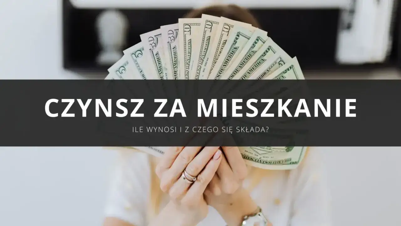 Dłonie trzymające wachlarz banknotów dolarowych, nad nimi napis
